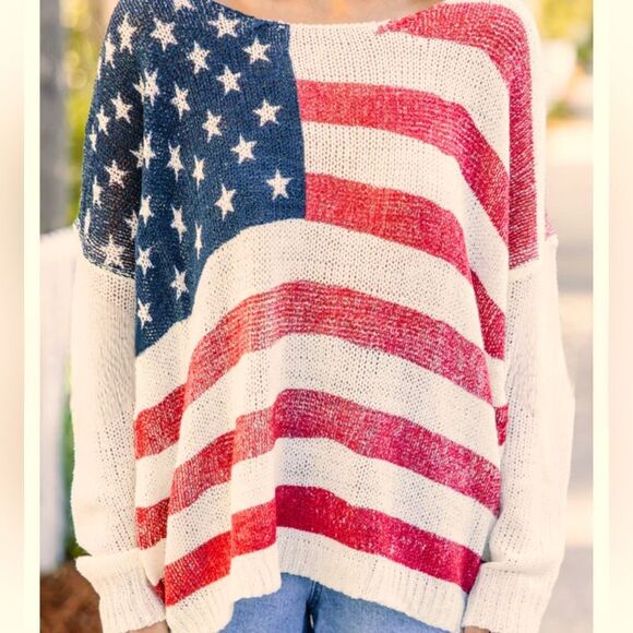 Women’s Beige American Flag Lightweight Sweater. Size S/M - Picture 3 of 6